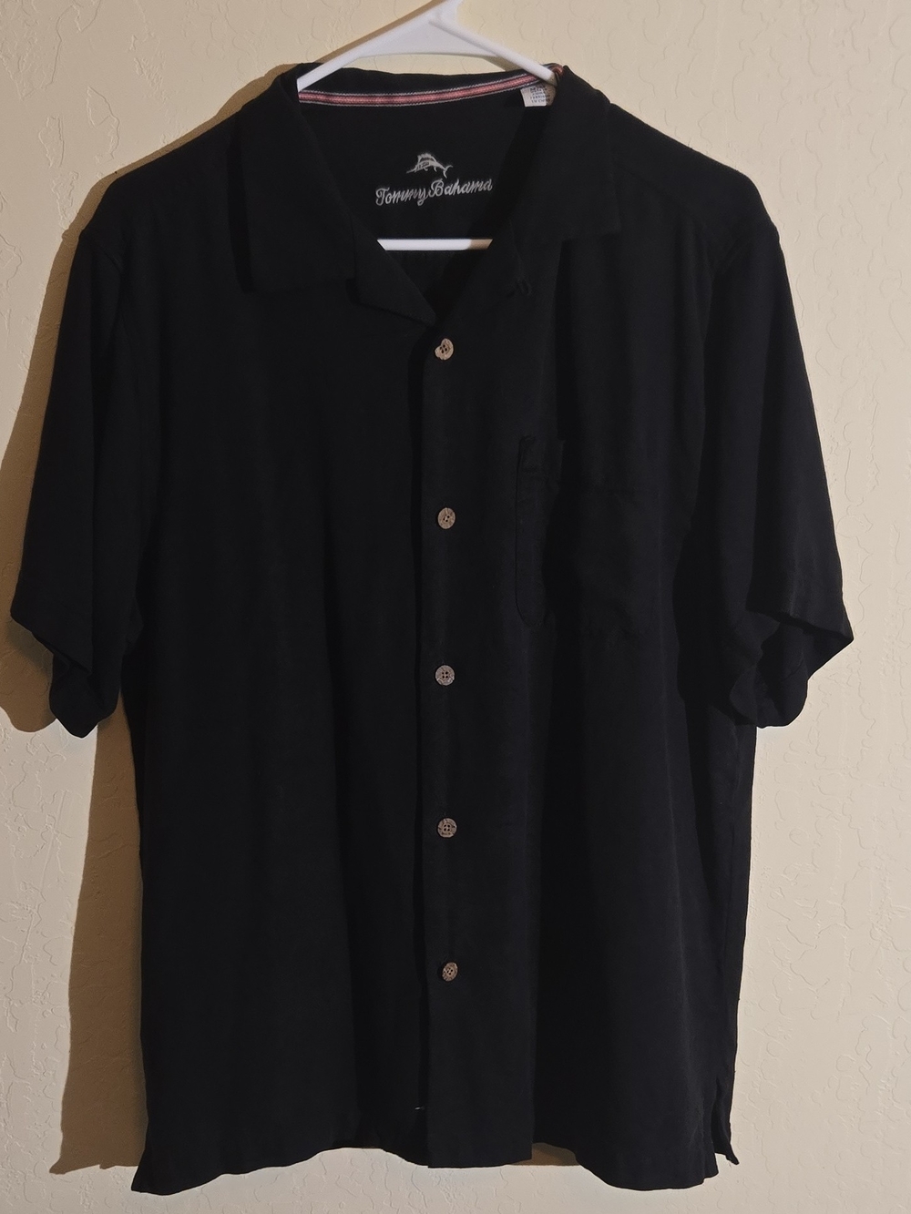 Tommy Bahama Men's Black Short-Sleeve Button-Down Shirt